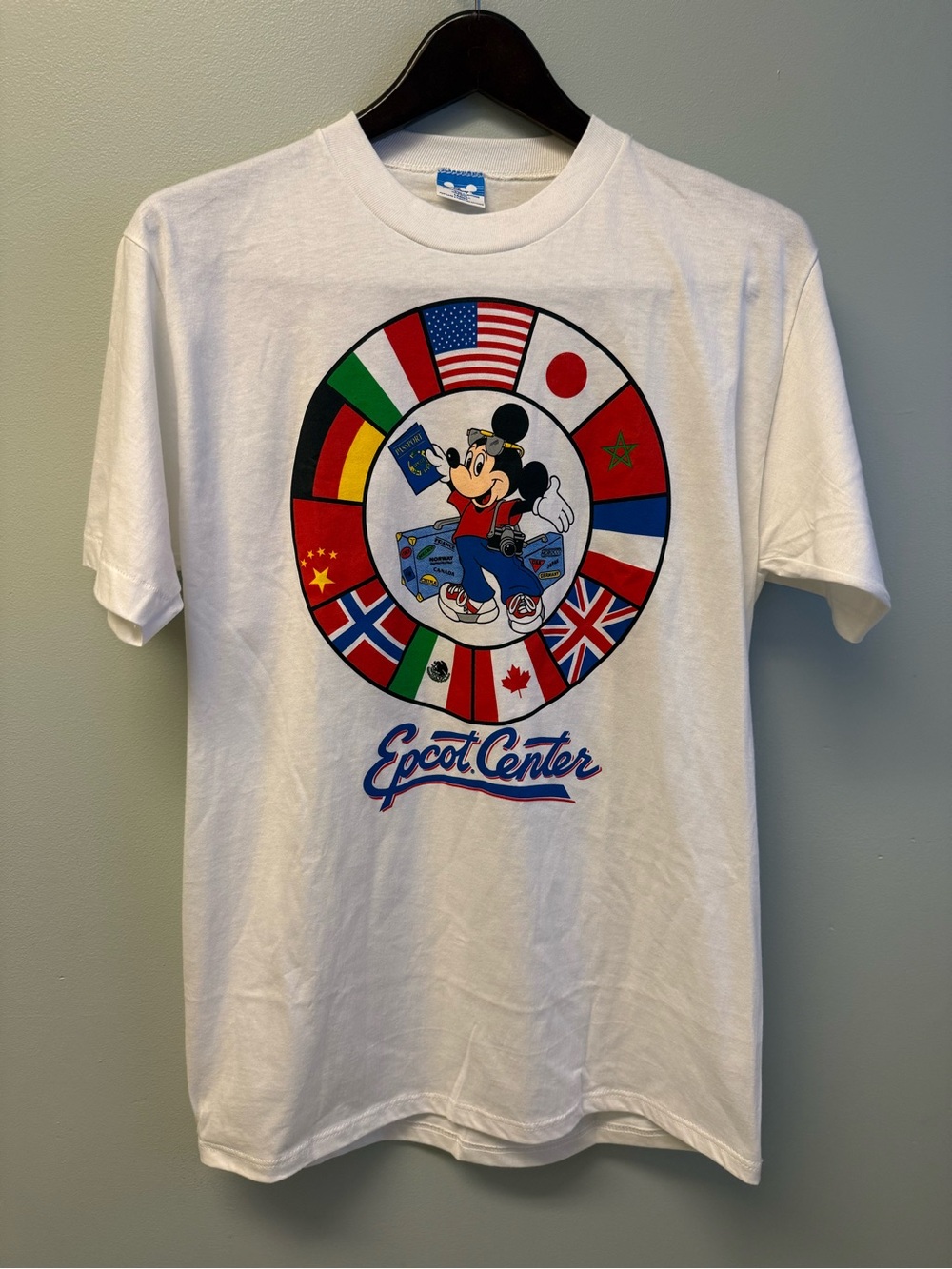 Vintage 80s Disney Epcot Center tee Large 100%cotton unisex